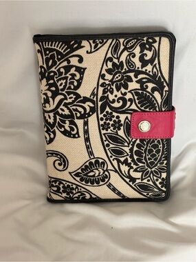 Spartina 449 Black & Cream Floral Organizer with Pink Snap
